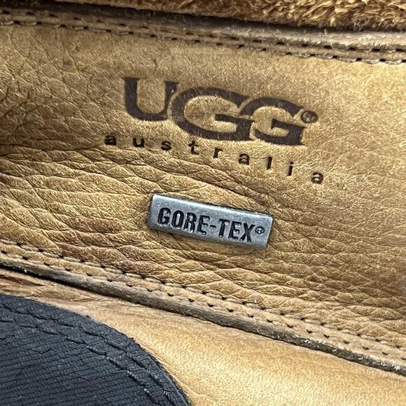 UGG Adirondack II Boots Women Size 10 Brown Gore-Tex Shearling Vibram Snow Shoes - Picture 12 of 12